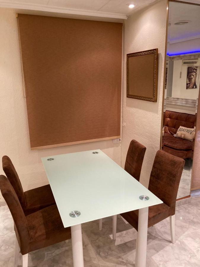 Apartamento A 100 Metros De La Playa Malvarrosa Apartment Valencia Luaran gambar