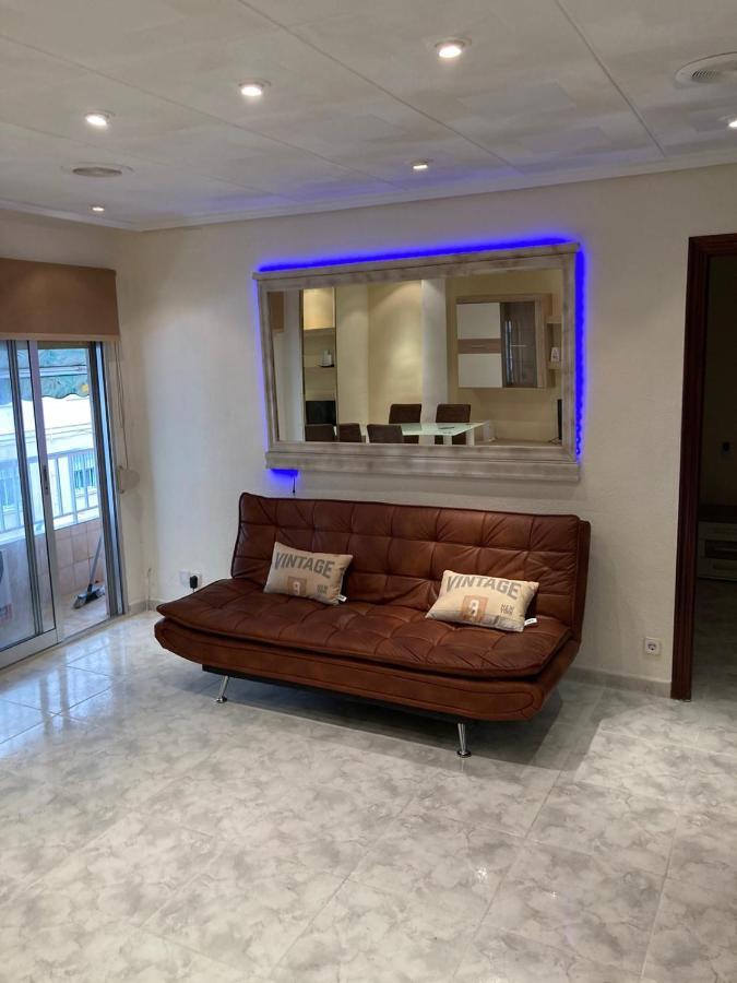 Apartamento A 100 Metros De La Playa Malvarrosa Apartment Valencia Luaran gambar