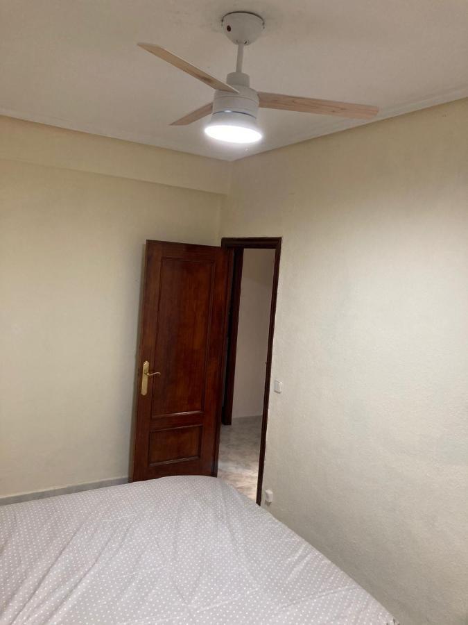 Apartamento A 100 Metros De La Playa Malvarrosa Apartment Valencia Luaran gambar